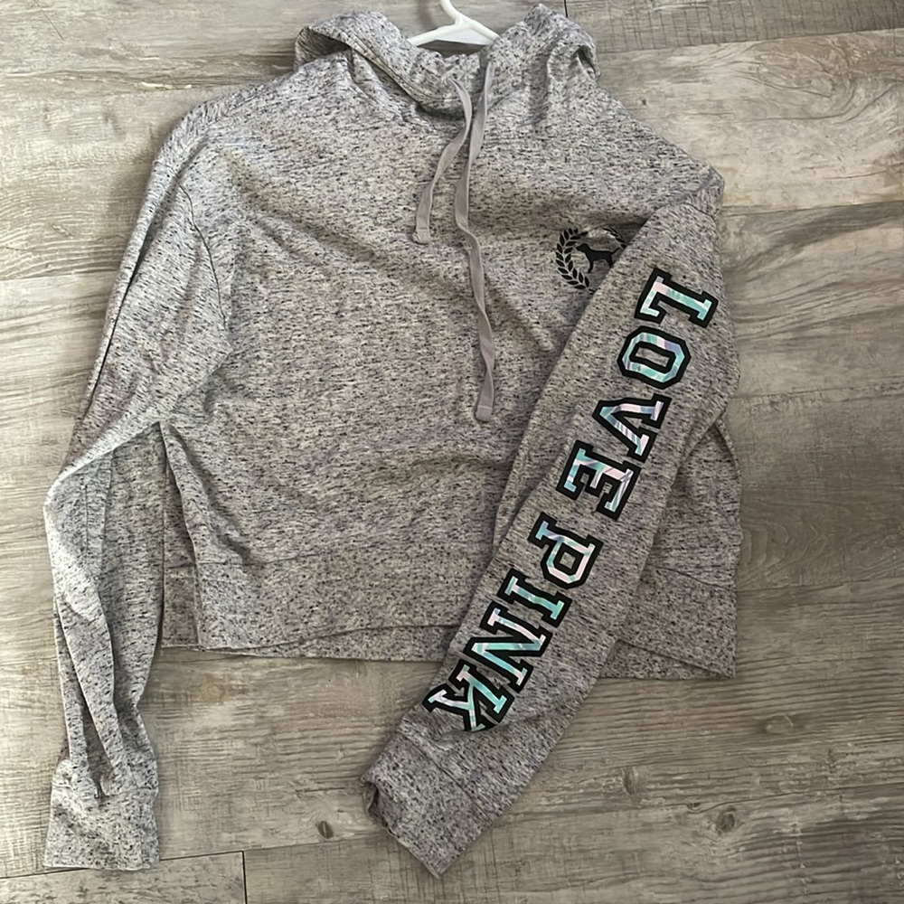 PINK Victoria's Secret Gray logo crop long sleeve hoodie top and Stylish XS - Picture 12 of 12